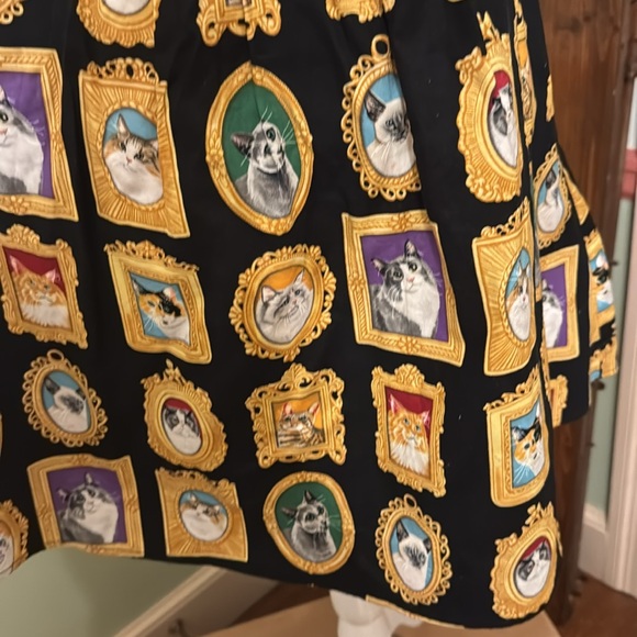 RETROLICIOUS CAT LADY PORTRAIT DRESS. SIZE S - Picture 7 of 12
